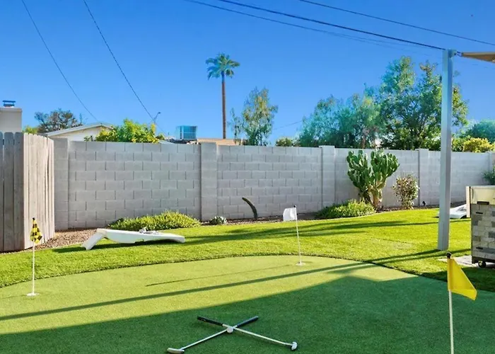 Holiday home Amazing 4-bdrm Wbackyard Paradise In Scottsdale