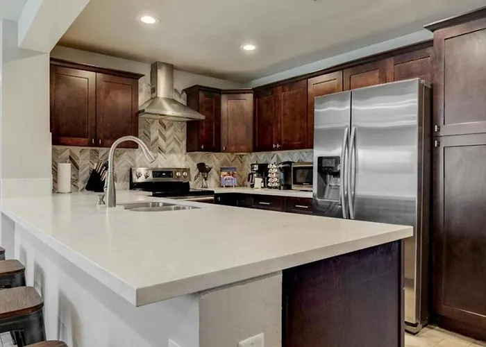 Amazing 4-bdrm Wbackyard Paradise In *